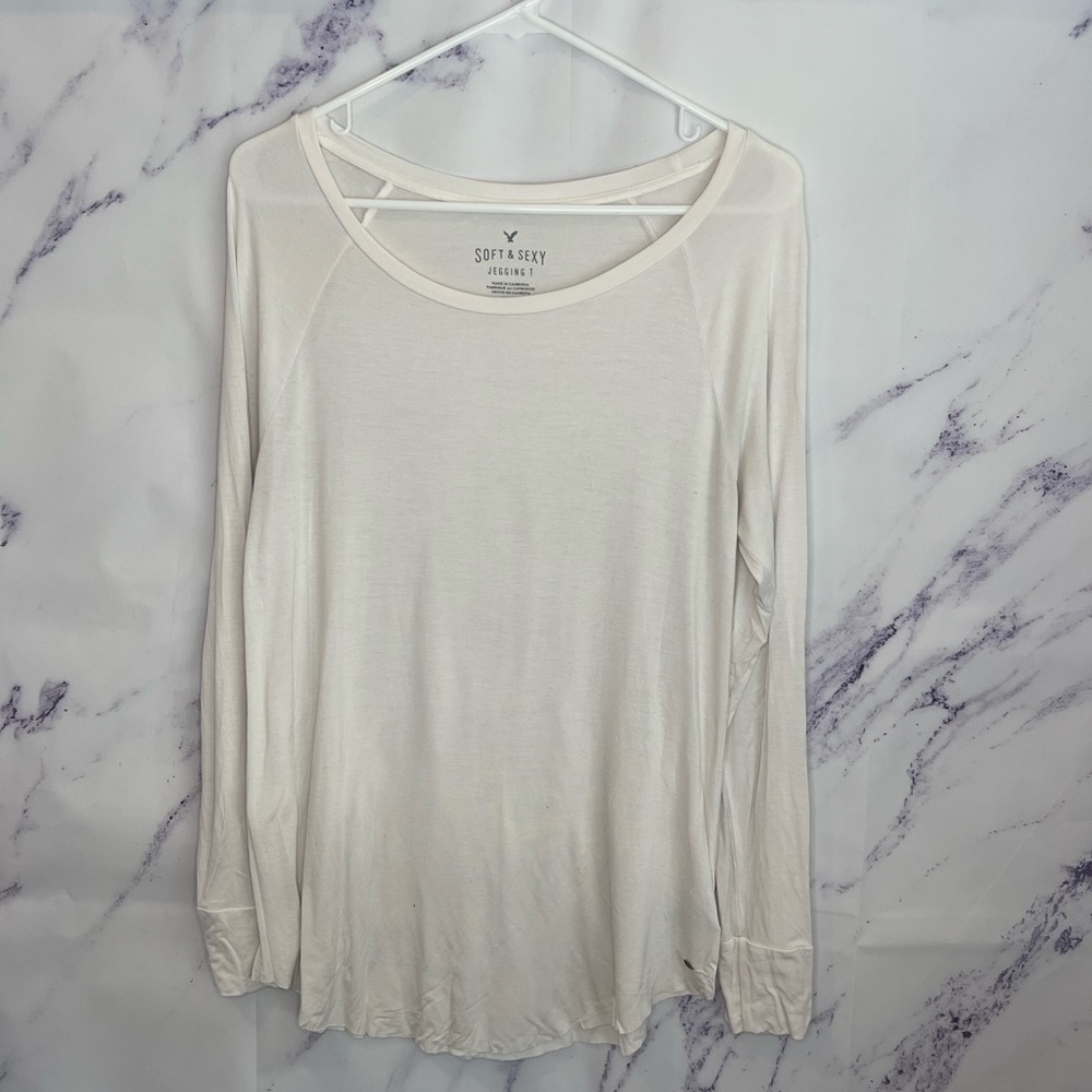 American eagle outfitters soft & sexy jegging t shirt white long sleeve sz M
